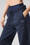 Accolade Sweatpant – Navy