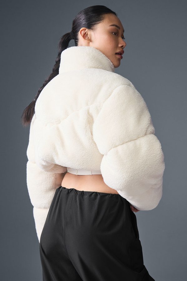 Sherpa Main Act Corset Puffer ?C Ivory